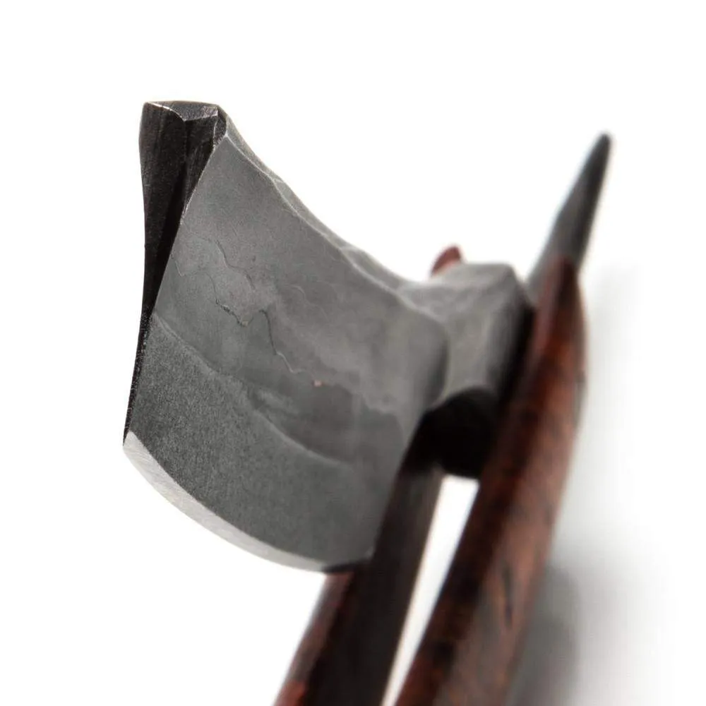 Dylan Farnham Custom Straight Razor - California Buckeye Burl Scales