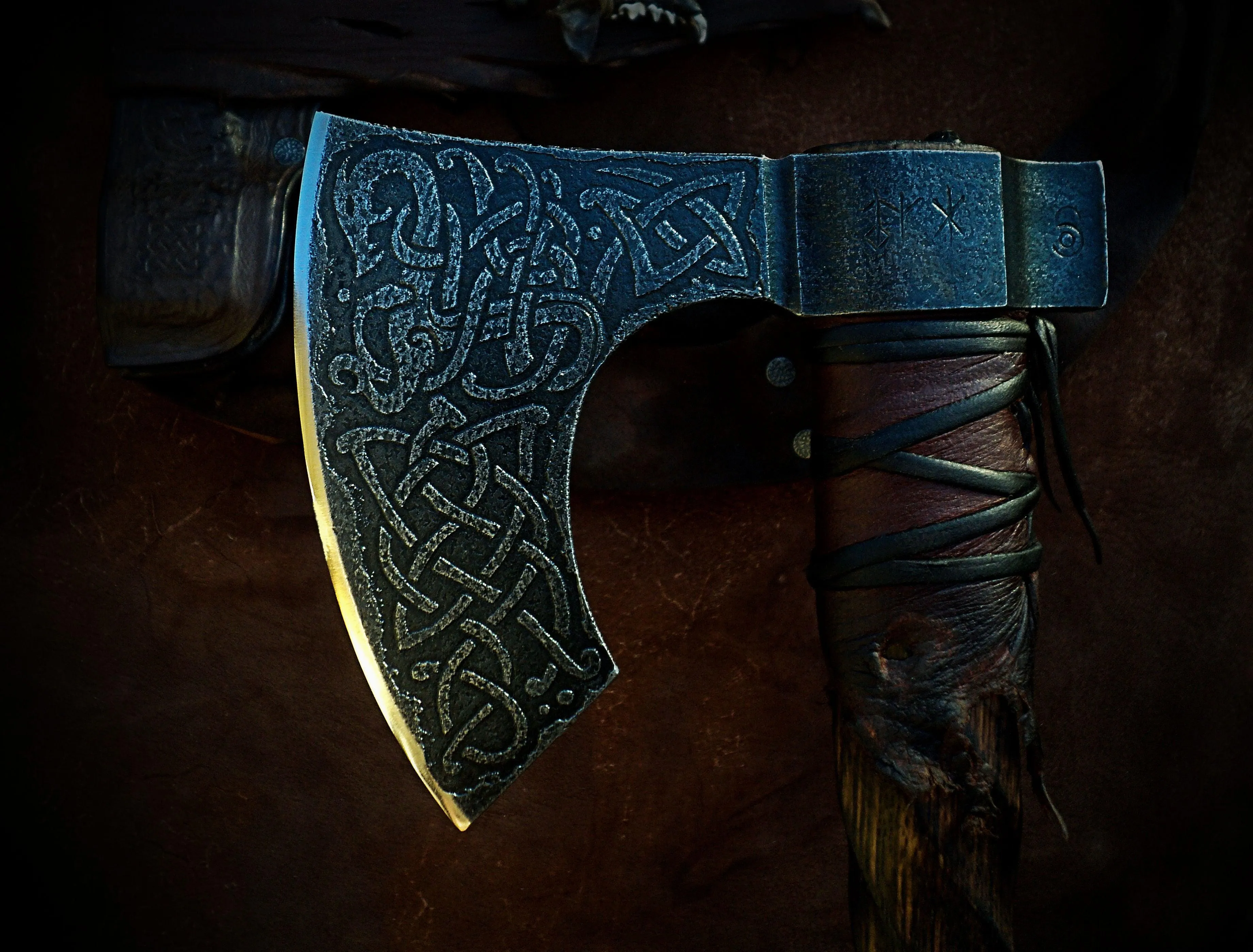 Dylan Farnham Custom Viking Ax